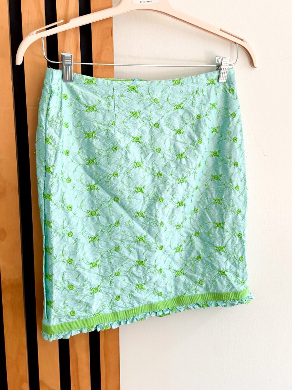 Y2K Vintage Nanette Lepore 100% Silk Skirt Aqua Green Embroidered (2)